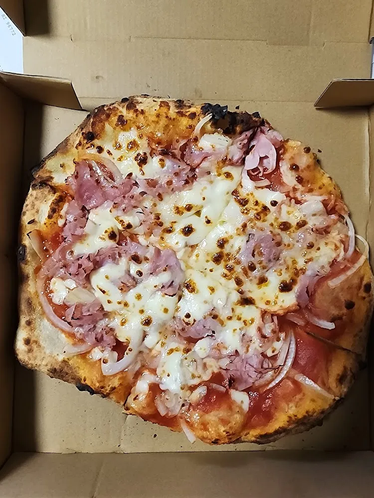 Margherita Pizza with Ham and Onion